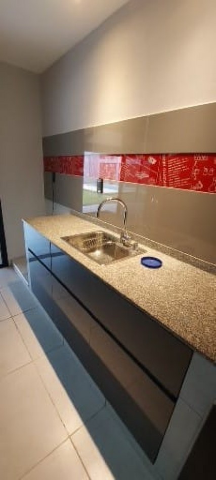 Casa de 3 dormitorios en VENTA