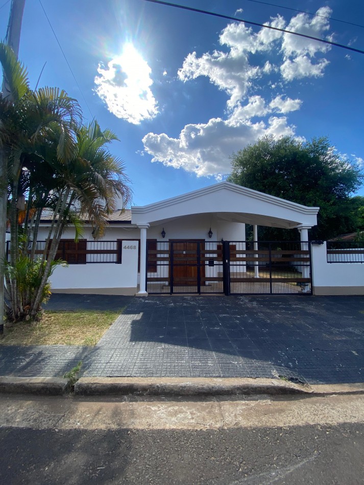 Casa de 3 dormitorios en VENTA