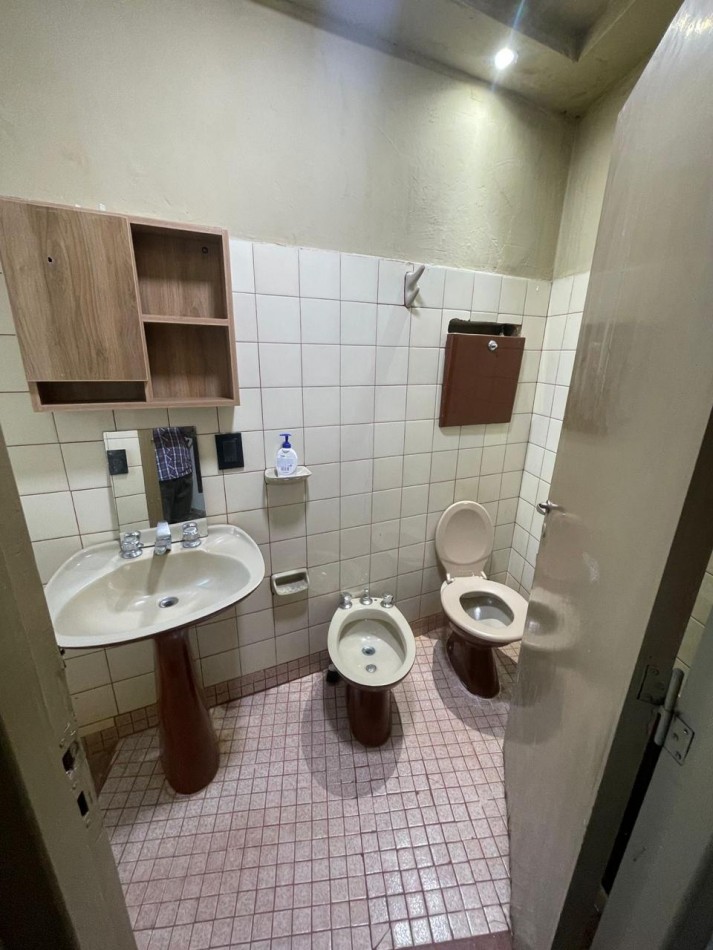 Oficina amoblada en ALQUILER