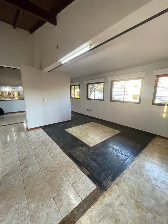 Casa de 4 dormitorios en ALQUILER