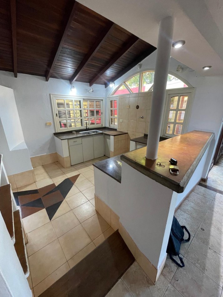 Casa de 4 dormitorios en ALQUILER