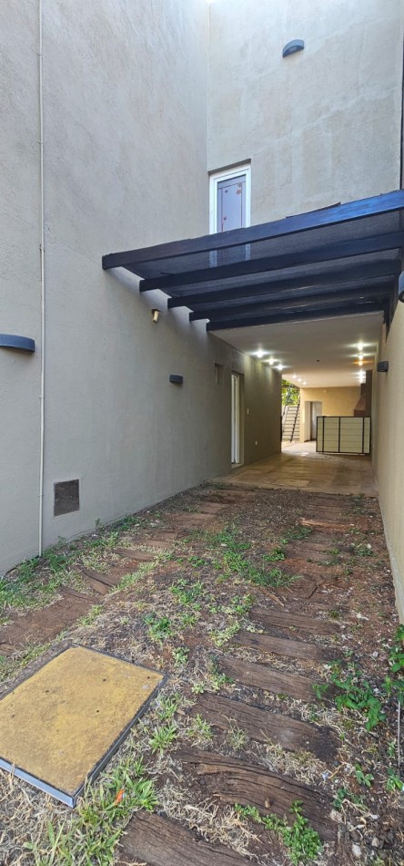 Casa de 4 dormitorios en ALQUILER